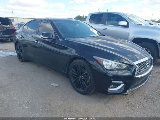 Salvage INFINITI Q50 Image