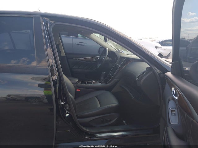 INFINITI Q50 3.0t Luxe