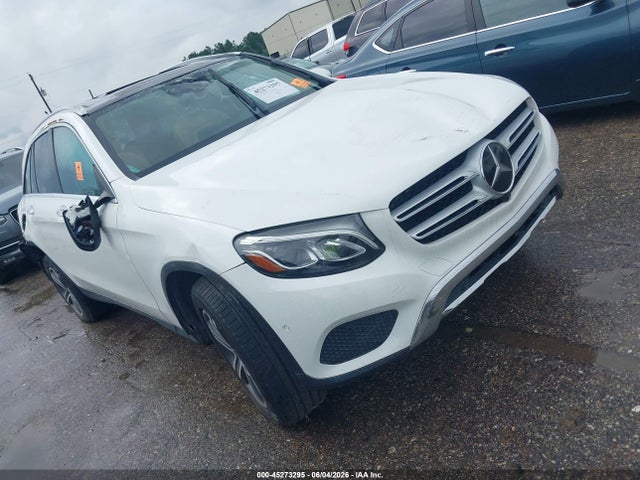 Salvage Mercedes-Benz GLC Image