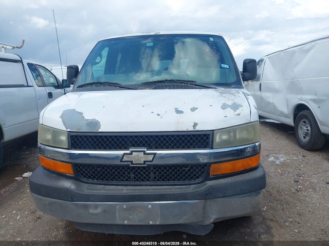 Chevrolet Express Lt