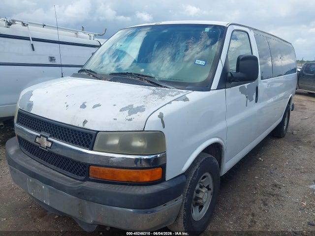 Chevrolet Express Lt