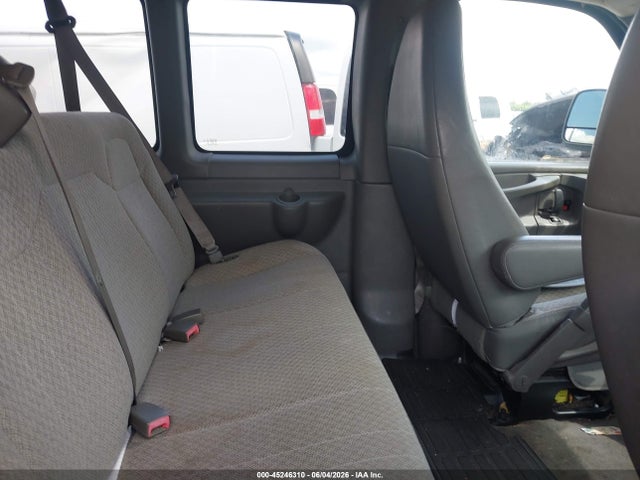 Chevrolet Express Lt