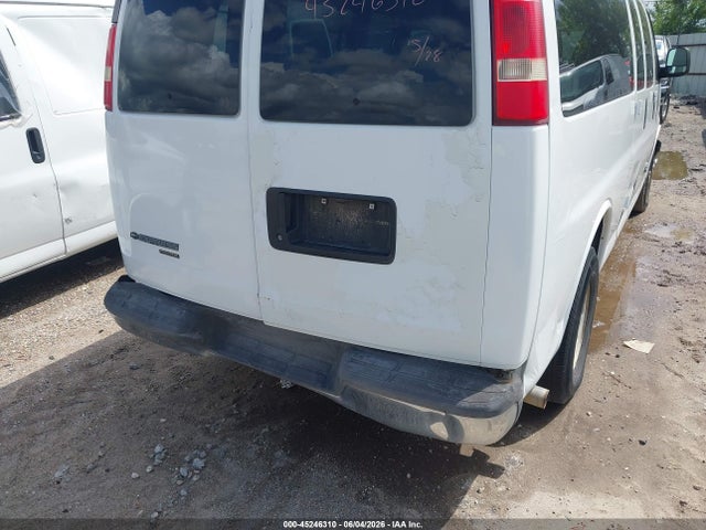 Chevrolet Express Lt