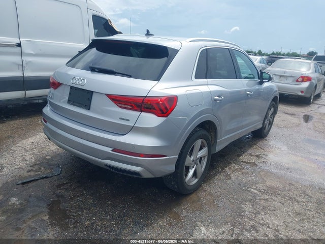 Audi Q3 2.0t Premium