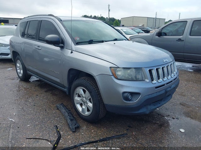 Salvage Jeep Compass Image