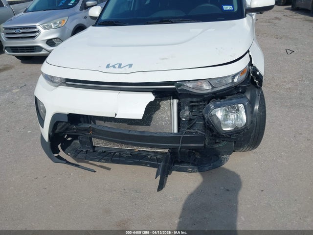 Kia Soul Lx