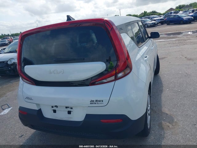Kia Soul Lx