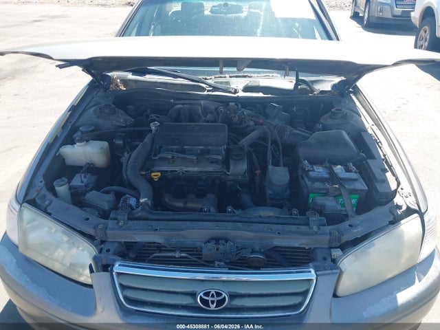 Toyota Camry Le V6