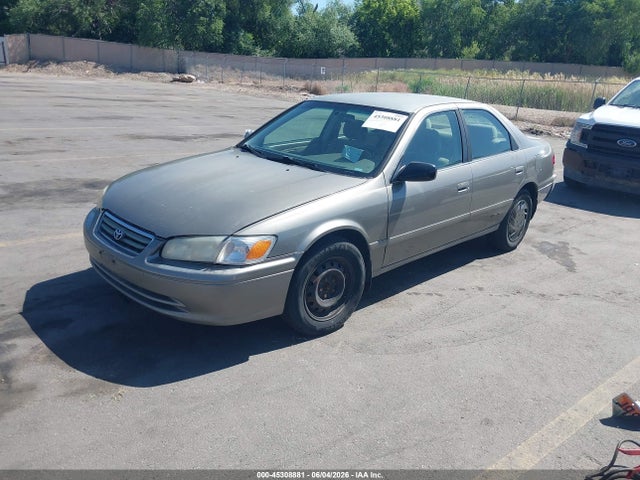 Toyota Camry Le V6