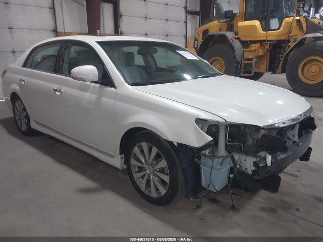 Salvage Toyota Avalon Image