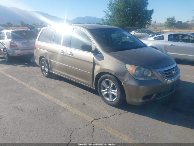 Salvage Honda Odyssey Image