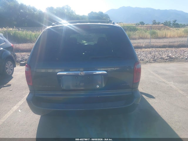 Chrysler Town & Country Limited