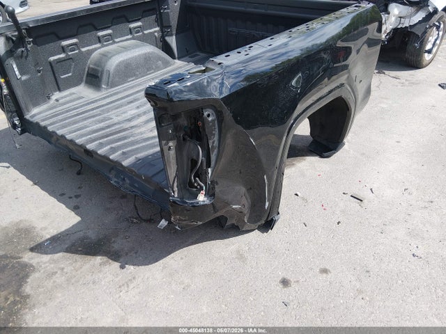 GMC Sierra 1500 4wd  Short Box Denali
