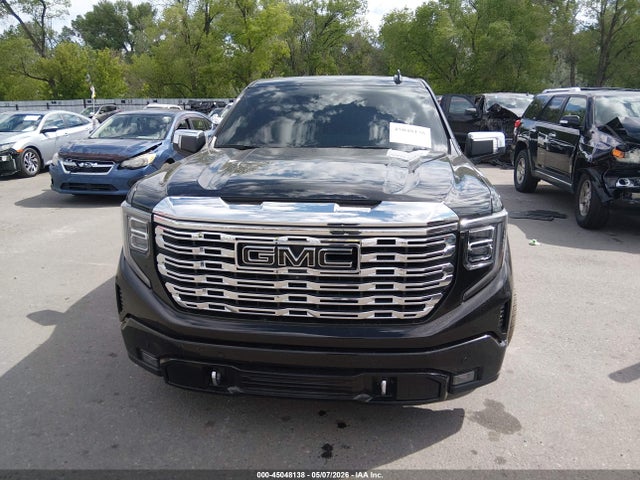GMC Sierra 1500 4wd  Short Box Denali