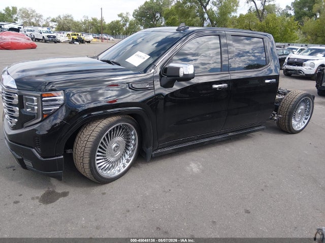 GMC Sierra 1500 4wd  Short Box Denali