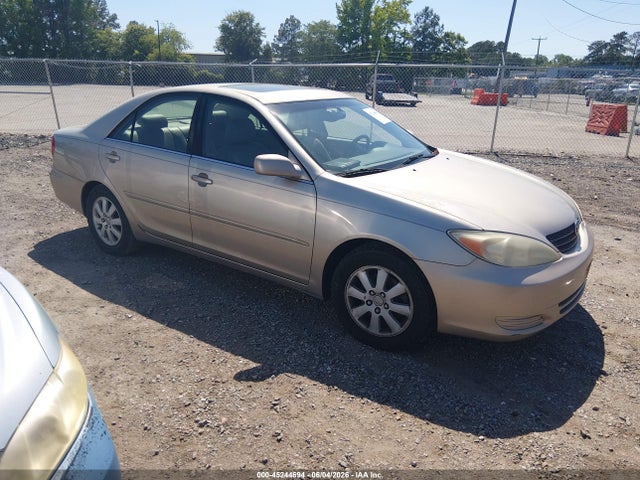 Salvage Toyota Camry Image