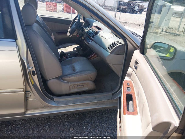 Toyota Camry Xle V6