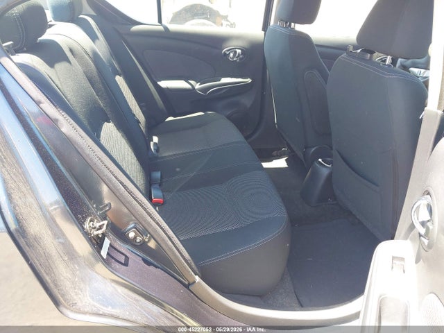 Nissan Versa 1.6 Sv