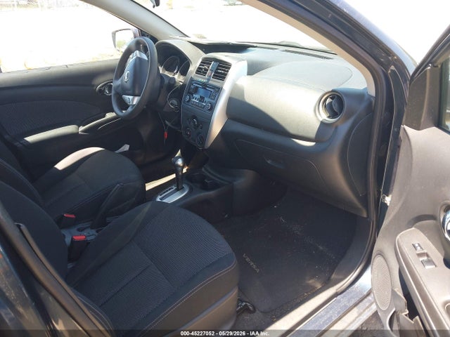 Nissan Versa 1.6 Sv