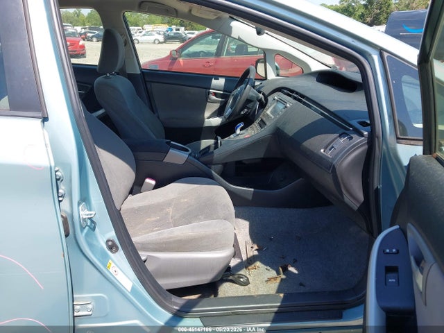 Toyota Prius Three