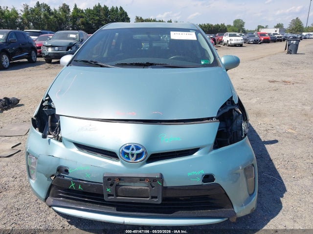 Toyota Prius Three