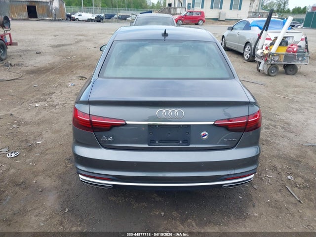 Audi A4 Premium Plus 45 Tfsi S Line Quattro S Tronic