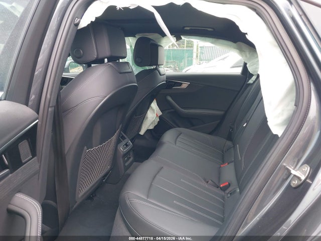 Audi A4 Premium Plus 45 Tfsi S Line Quattro S Tronic