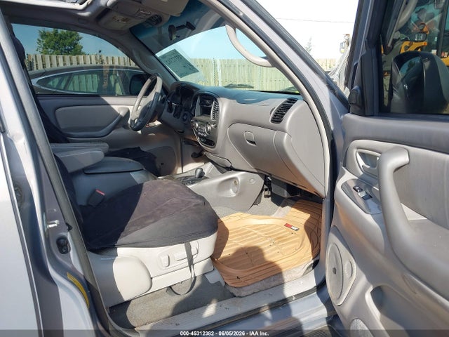 Toyota Sequoia Limited V8