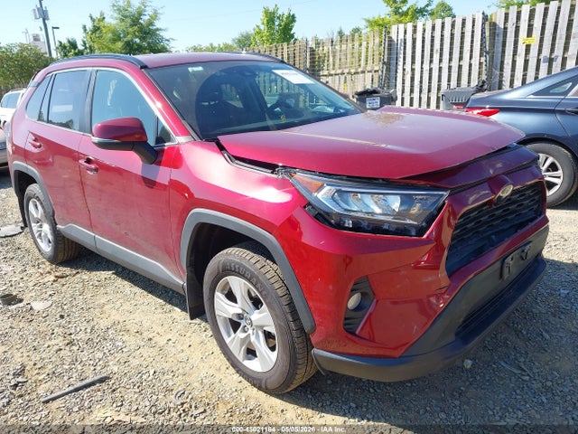 Salvage Toyota RAV4 Image