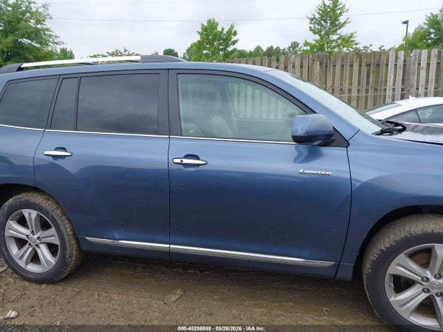 Toyota Highlander Limited V6