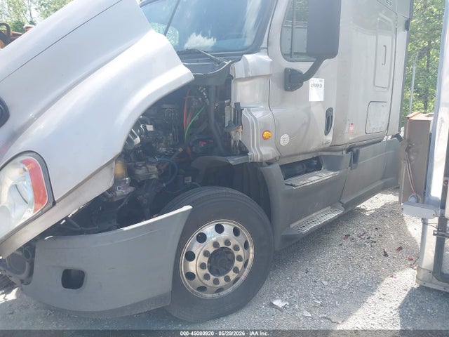 Freightliner Cascadia 125