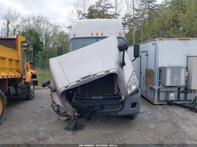 Freightliner Cascadia 125