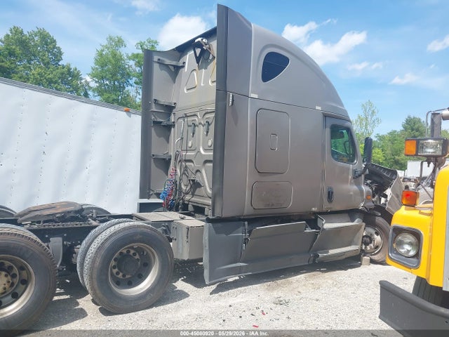 Freightliner Cascadia 125