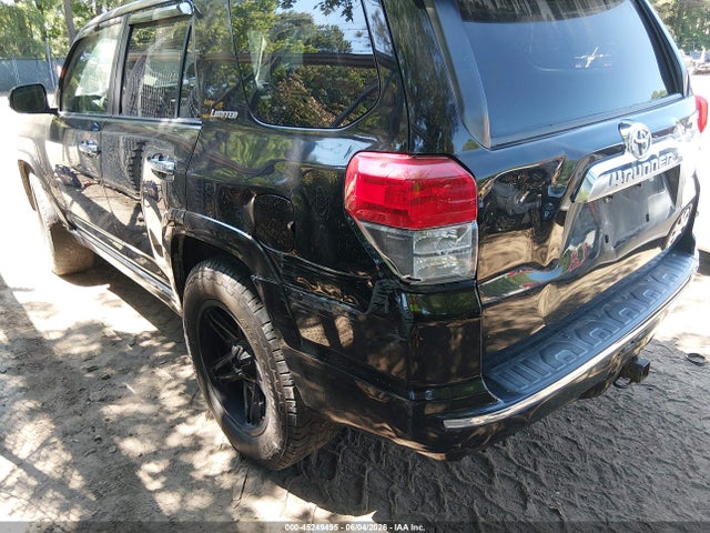 Toyota 4Runner Limited V6