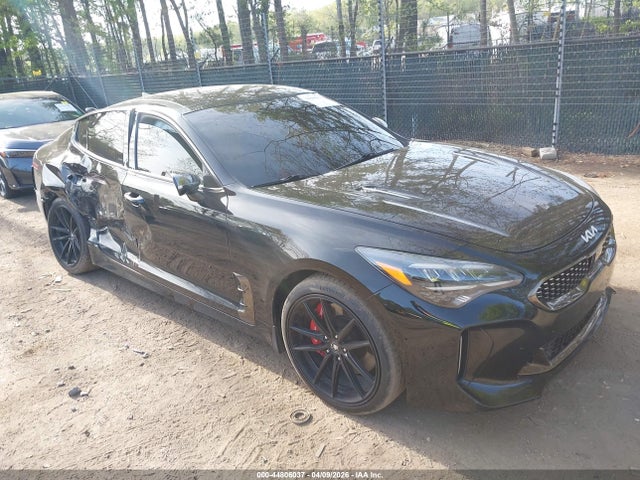Salvage Kia Stinger Image