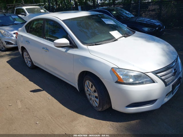 Salvage Nissan Sentra Image