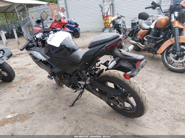 Kawasaki Ex500