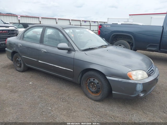 Salvage Kia Spectra Image
