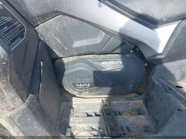 Can-Am Outlander Max 650 Xt