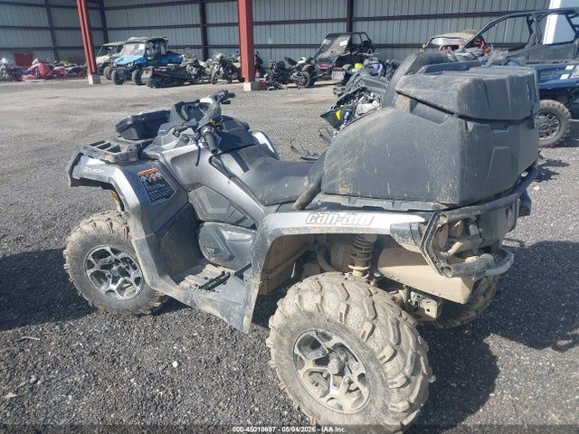 Can-Am Outlander Max 650 Xt
