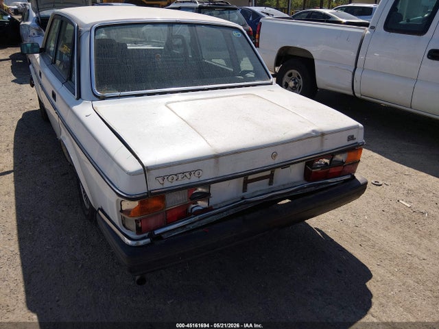 Volvo 244