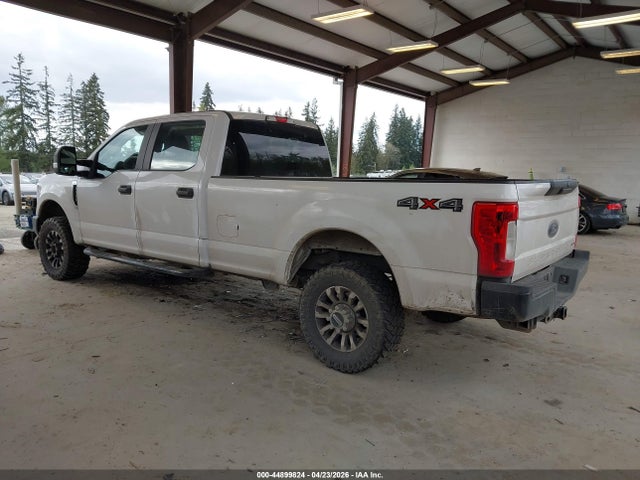Ford F-350 Xl