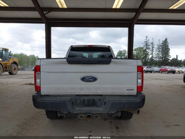 Ford F-350 Xl