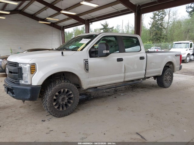 Ford F-350 Xl