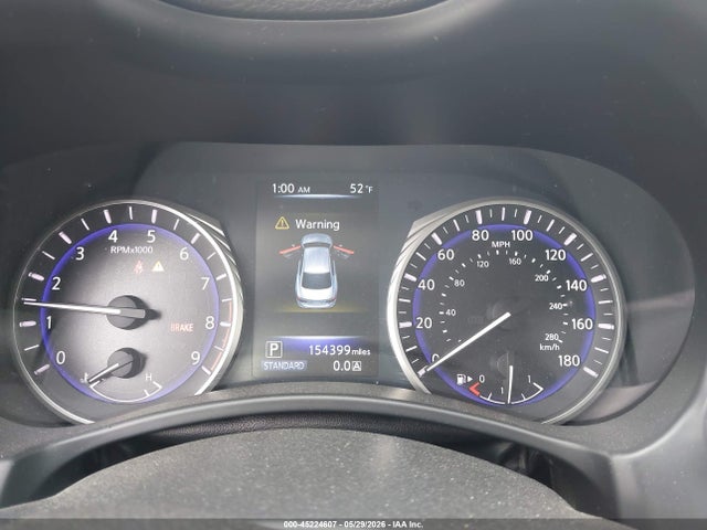INFINITI Q50 Premium