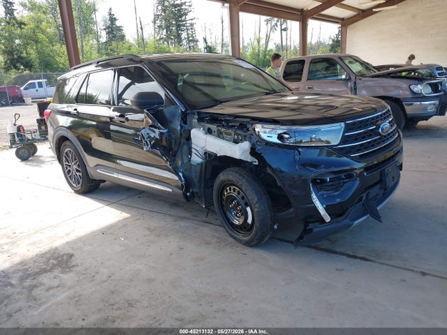 Salvage Ford Explorer Image