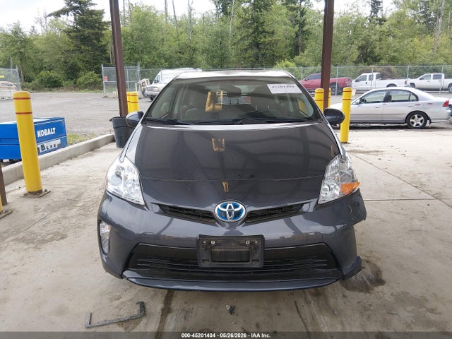 Toyota Prius Three