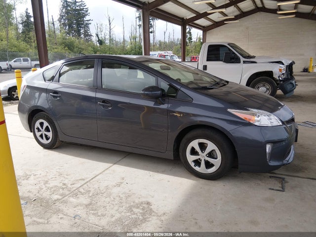 Toyota Prius Three
