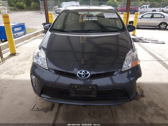 Toyota Prius Three