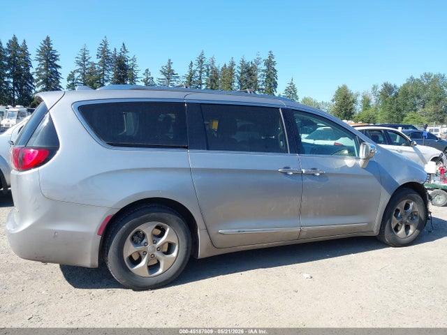 Chrysler Pacifica Limited